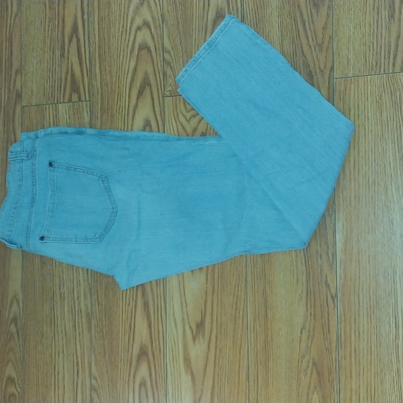 Forever 21 Woman denim jean SIZE 30 - Picture 1 of 2